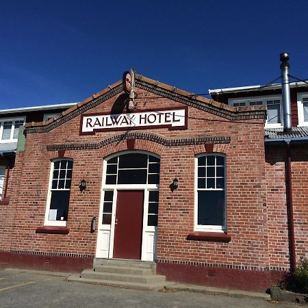 Mossburn Railway Hotel エクステリア 写真