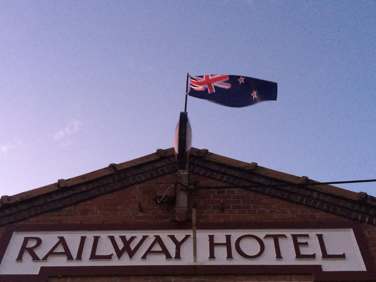 Mossburn Railway Hotel エクステリア 写真