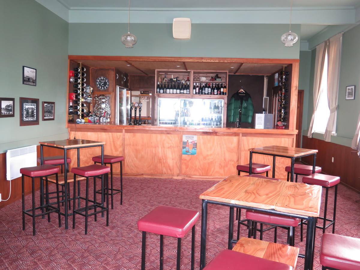 Mossburn Railway Hotel エクステリア 写真